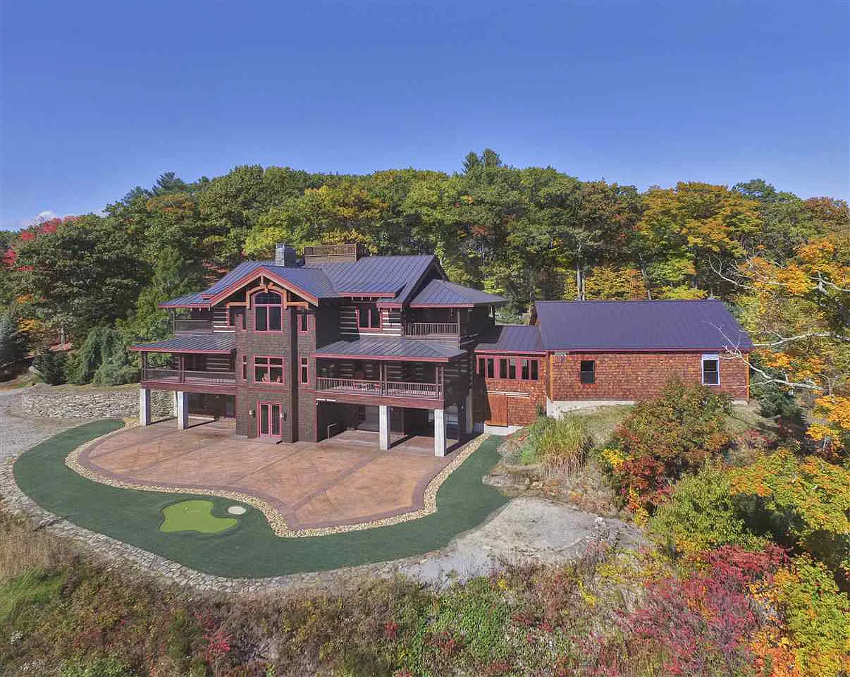 Custom Merrimac Log Home